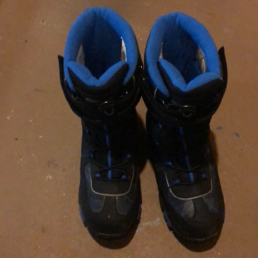 Boys snow boots